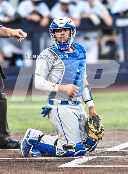 Thumbnail 2 in Midlothian vs. Wylie East (UIL 5A Regional Final) photogallery.