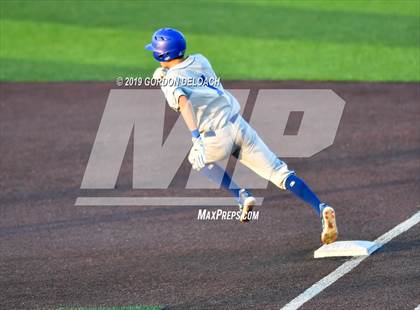Thumbnail 3 in Midlothian vs. Wylie East (UIL 5A Regional Final) photogallery.