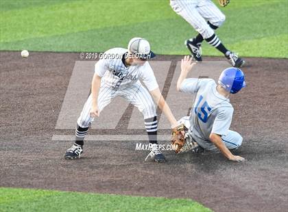 Thumbnail 3 in Midlothian vs. Wylie East (UIL 5A Regional Final) photogallery.