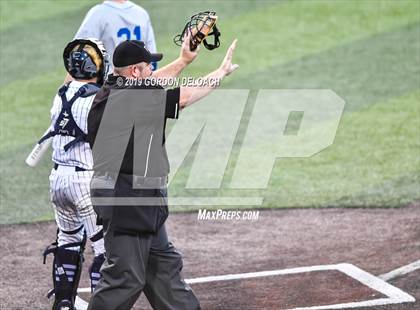 Thumbnail 3 in Midlothian vs. Wylie East (UIL 5A Regional Final) photogallery.