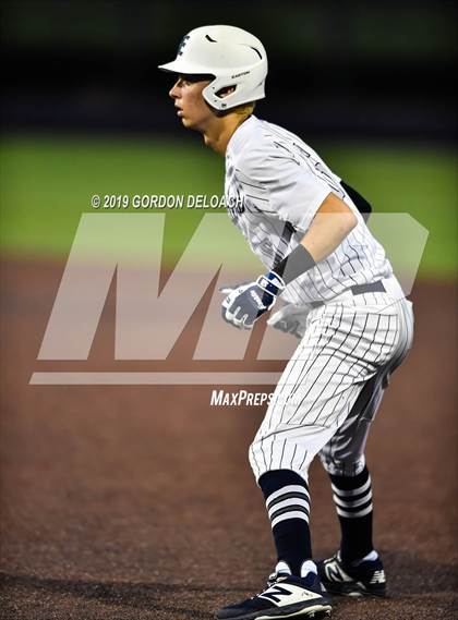 Thumbnail 2 in Midlothian vs. Wylie East (UIL 5A Regional Final) photogallery.