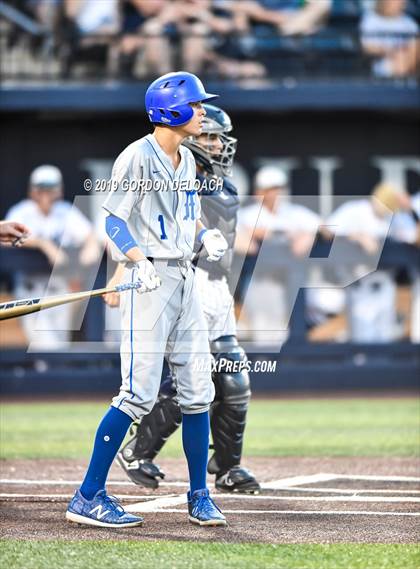 Thumbnail 1 in Midlothian vs. Wylie East (UIL 5A Regional Final) photogallery.