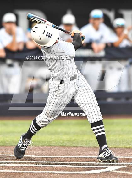 Thumbnail 3 in Midlothian vs. Wylie East (UIL 5A Regional Final) photogallery.