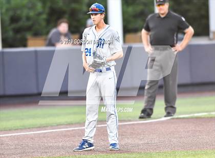 Thumbnail 2 in Midlothian vs. Wylie East (UIL 5A Regional Final) photogallery.
