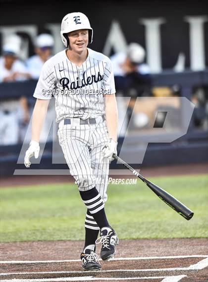 Thumbnail 1 in Midlothian vs. Wylie East (UIL 5A Regional Final) photogallery.