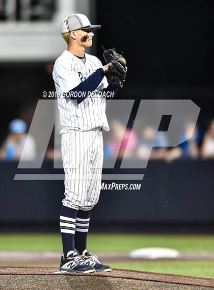 Thumbnail 1 in Midlothian vs. Wylie East (UIL 5A Regional Final) photogallery.