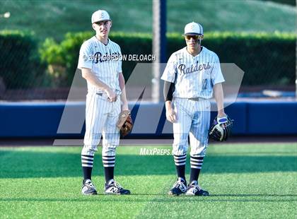 Thumbnail 1 in Midlothian vs. Wylie East (UIL 5A Regional Final) photogallery.