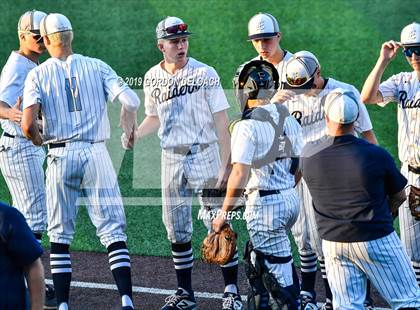 Thumbnail 3 in Midlothian vs. Wylie East (UIL 5A Regional Final) photogallery.