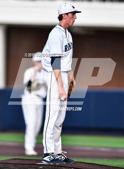 Thumbnail 2 in Midlothian vs. Wylie East (UIL 5A Regional Final) photogallery.
