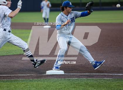 Thumbnail 2 in Midlothian vs. Wylie East (UIL 5A Regional Final) photogallery.