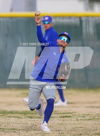 Thumbnail 2 in Alhambra vs. Westwood photogallery.