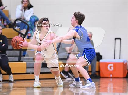 Thumbnail 1 in Chippewa @ Waynedale photogallery.