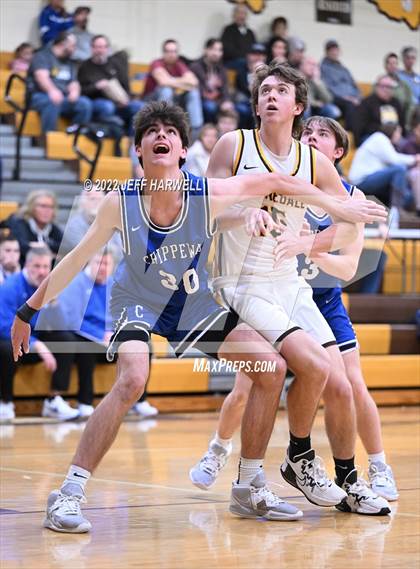 Thumbnail 3 in Chippewa @ Waynedale photogallery.