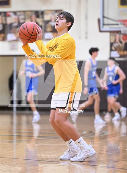 Thumbnail 1 in Chippewa @ Waynedale photogallery.