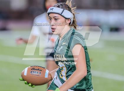 Thumbnail 3 in Campbell vs Leilehua (HHSAA Final) photogallery.