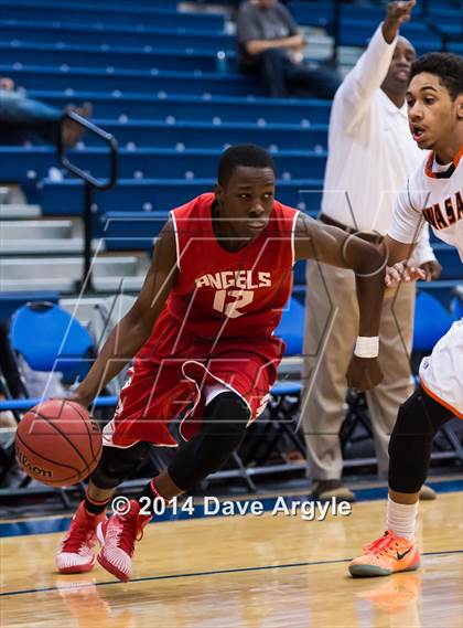 Thumbnail 2 in Wasatch Academy vs. Denver East (FreeTaxUSA Shootout) photogallery.
