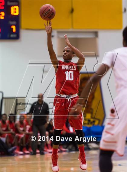 Thumbnail 1 in Wasatch Academy vs. Denver East (FreeTaxUSA Shootout) photogallery.
