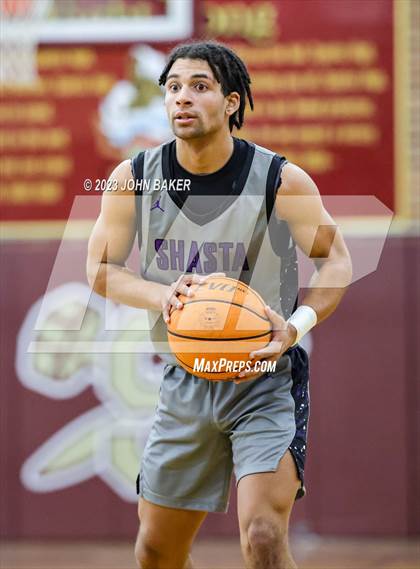 Thumbnail 2 in Shasta vs. Pyramid Lake (Rail City Classic) photogallery.