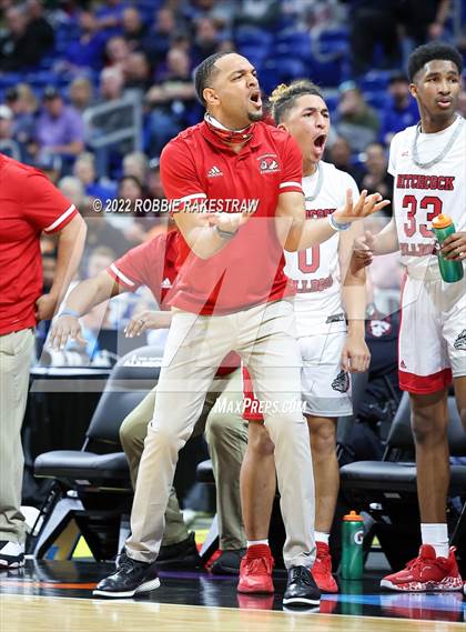 Thumbnail 3 in Hitchcock vs. Cole (UIL 3A State Semifinal) photogallery.