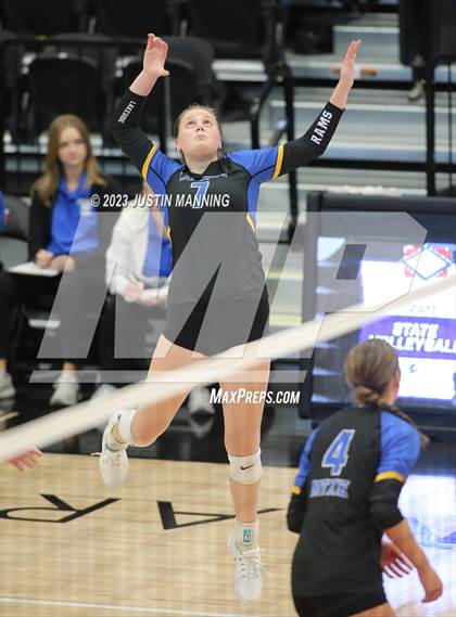 Thumbnail 3 in Mount Saint Mary vs. Lakeside (AAA 5A Quarterfinal Playoff) photogallery.