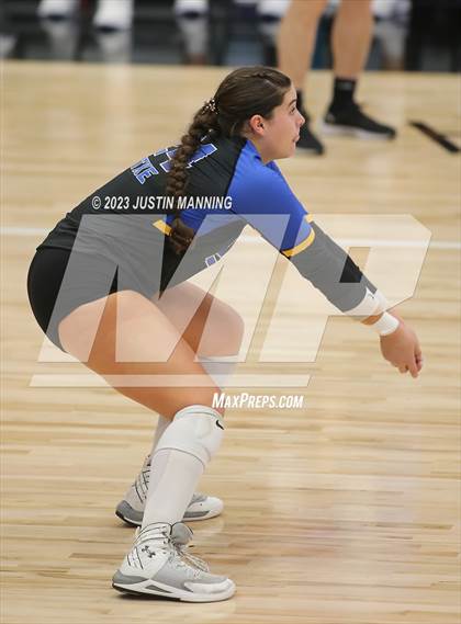 Thumbnail 1 in Mount Saint Mary vs. Lakeside (AAA 5A Quarterfinal Playoff) photogallery.