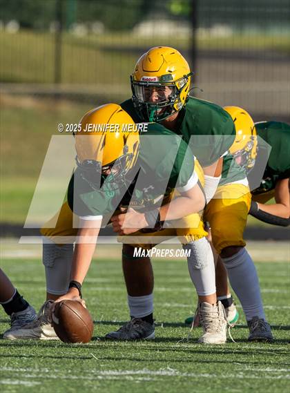 Thumbnail 2 in FR: Hartland @ Howell photogallery.