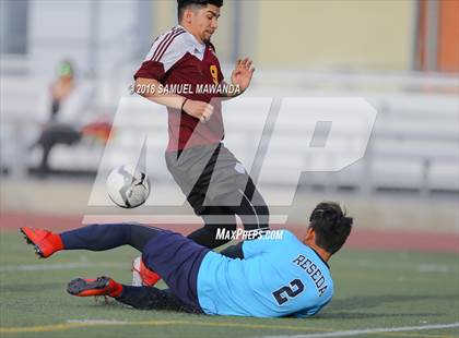 Thumbnail 2 in  Sun Valley vs Reseda photogallery.