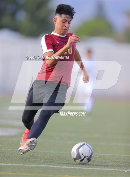 Thumbnail 3 in  Sun Valley vs Reseda photogallery.