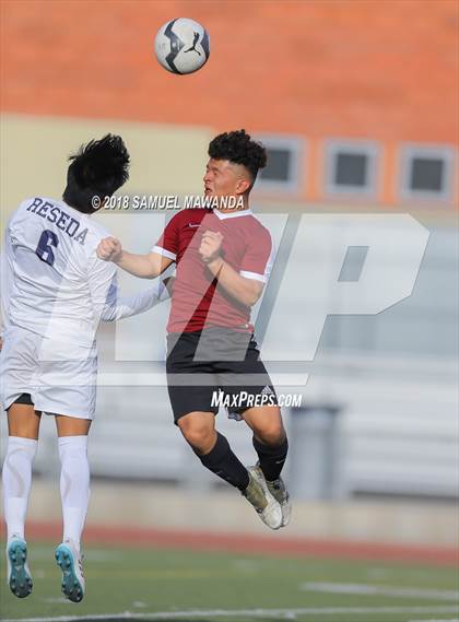 Thumbnail 2 in  Sun Valley vs Reseda photogallery.