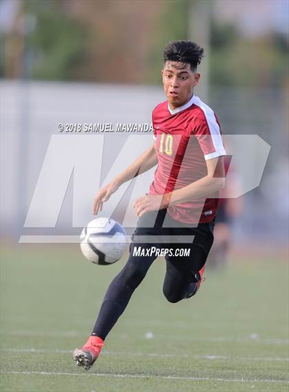 Thumbnail 2 in  Sun Valley vs Reseda photogallery.