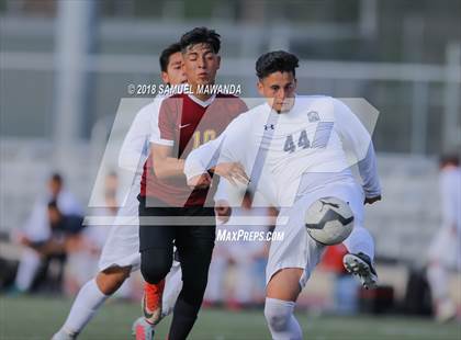 Thumbnail 2 in  Sun Valley vs Reseda photogallery.