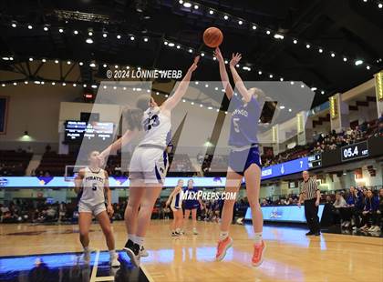 Thumbnail 2 in Pearl River vs Hendrick Hudson (NYSPHSAA Section 1 Class A Semifinal) photogallery.