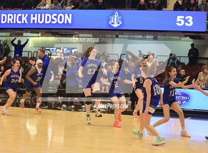 Thumbnail 1 in Pearl River vs Hendrick Hudson (NYSPHSAA Section 1 Class A Semifinal) photogallery.