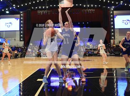 Thumbnail 3 in Pearl River vs Hendrick Hudson (NYSPHSAA Section 1 Class A Semifinal) photogallery.