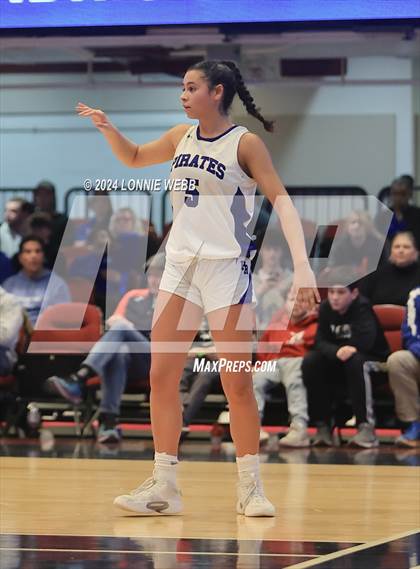 Thumbnail 2 in Pearl River vs Hendrick Hudson (NYSPHSAA Section 1 Class A Semifinal) photogallery.
