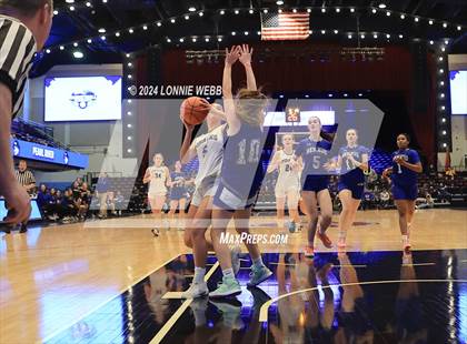 Thumbnail 3 in Pearl River vs Hendrick Hudson (NYSPHSAA Section 1 Class A Semifinal) photogallery.