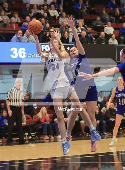 Thumbnail 1 in Pearl River vs Hendrick Hudson (NYSPHSAA Section 1 Class A Semifinal) photogallery.
