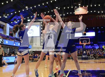 Thumbnail 1 in Pearl River vs Hendrick Hudson (NYSPHSAA Section 1 Class A Semifinal) photogallery.