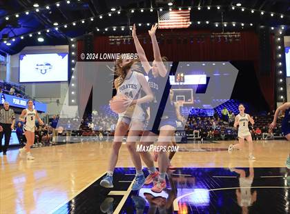Thumbnail 3 in Pearl River vs Hendrick Hudson (NYSPHSAA Section 1 Class A Semifinal) photogallery.