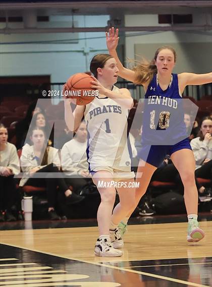 Thumbnail 3 in Pearl River vs Hendrick Hudson (NYSPHSAA Section 1 Class A Semifinal) photogallery.