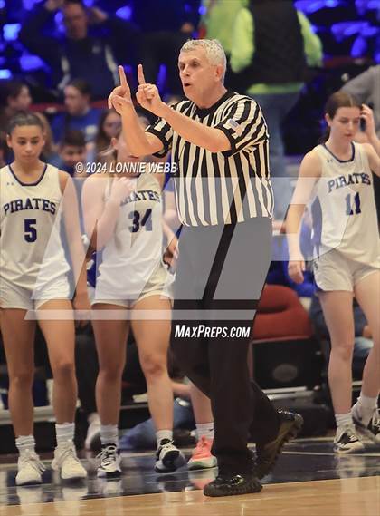 Thumbnail 3 in Pearl River vs Hendrick Hudson (NYSPHSAA Section 1 Class A Semifinal) photogallery.