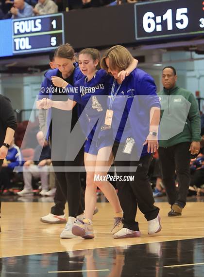 Thumbnail 1 in Pearl River vs Hendrick Hudson (NYSPHSAA Section 1 Class A Semifinal) photogallery.