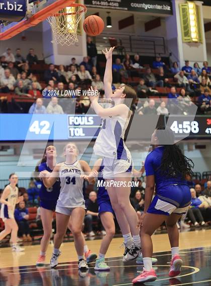 Thumbnail 2 in Pearl River vs Hendrick Hudson (NYSPHSAA Section 1 Class A Semifinal) photogallery.