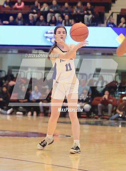 Thumbnail 2 in Pearl River vs Hendrick Hudson (NYSPHSAA Section 1 Class A Semifinal) photogallery.