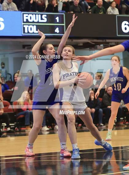 Thumbnail 3 in Pearl River vs Hendrick Hudson (NYSPHSAA Section 1 Class A Semifinal) photogallery.