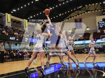 Thumbnail 1 in Pearl River vs Hendrick Hudson (NYSPHSAA Section 1 Class A Semifinal) photogallery.