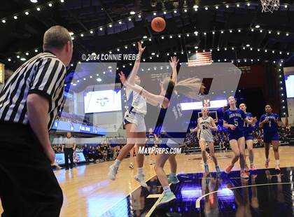 Thumbnail 3 in Pearl River vs Hendrick Hudson (NYSPHSAA Section 1 Class A Semifinal) photogallery.
