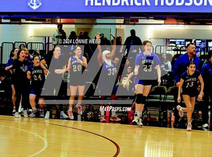 Thumbnail 2 in Pearl River vs Hendrick Hudson (NYSPHSAA Section 1 Class A Semifinal) photogallery.