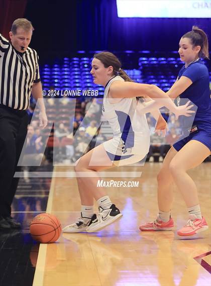 Thumbnail 2 in Pearl River vs Hendrick Hudson (NYSPHSAA Section 1 Class A Semifinal) photogallery.