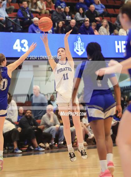 Thumbnail 2 in Pearl River vs Hendrick Hudson (NYSPHSAA Section 1 Class A Semifinal) photogallery.